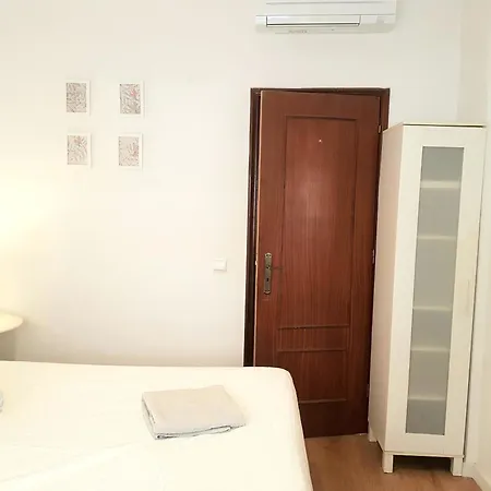 Apartment Alm- Spacious. Sunny. Patio. Quiet Area. Fast Wifi